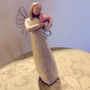 Willow Tree Angel of the Heart girl with heart and angel wings